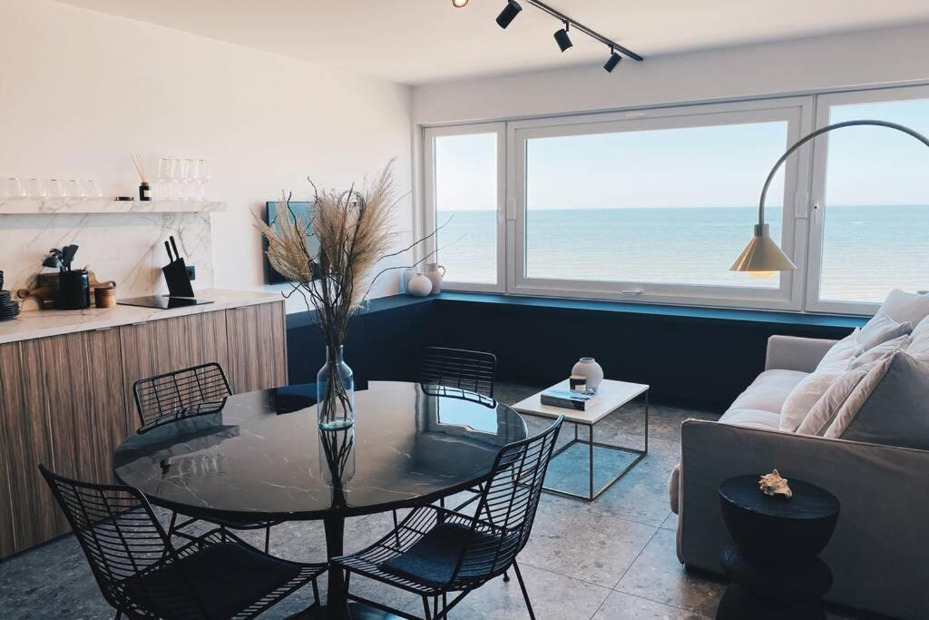 Wonderful Architect Designed Flat With Sea View Apartment Ostend Exterior photo